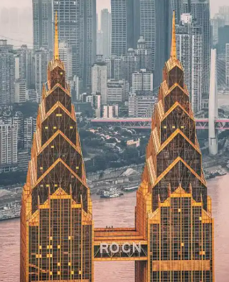 重庆“土豪金双子塔” 西塔1.7亿拍卖成功 成交价较评估价缩水73%